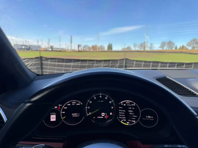 car Porsche Cayenne id369432 main photo
