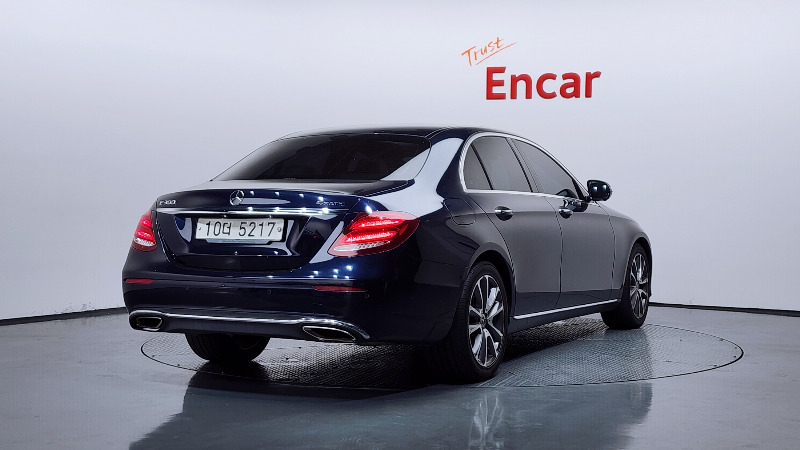 car Mercedes Benz E Class id22665 photo #2
