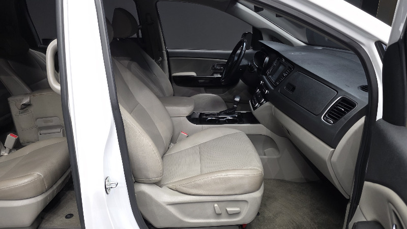 car KIA Carnival id22846 photo #11