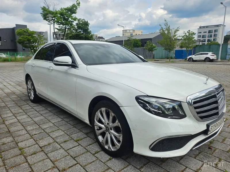 car Mercedes Benz E Class id23005 photo #2