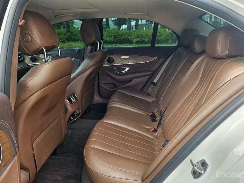 car Mercedes Benz E Class id23005 photo #9