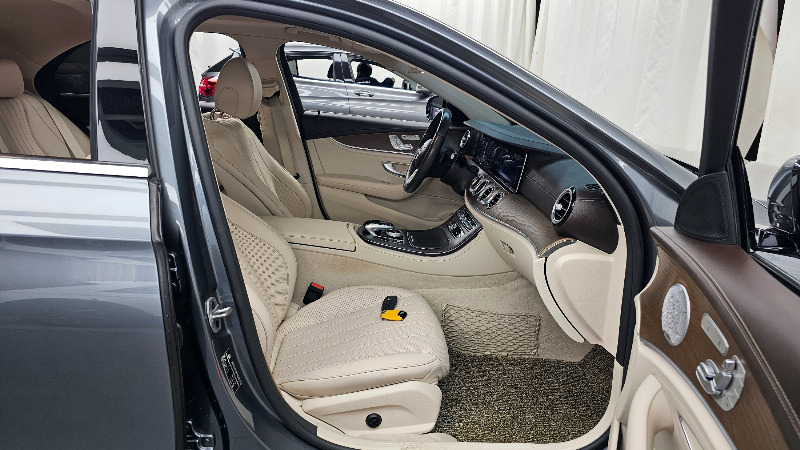 car Mercedes Benz E Class id23009 photo #11