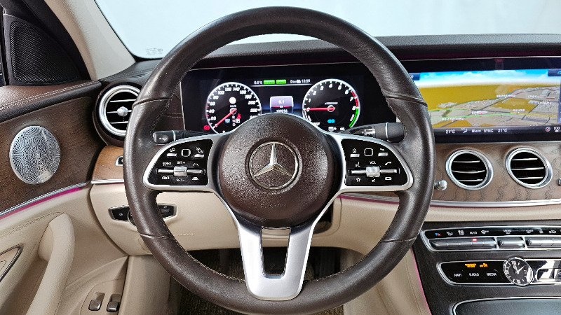 car Mercedes Benz E Class id23009 photo #13