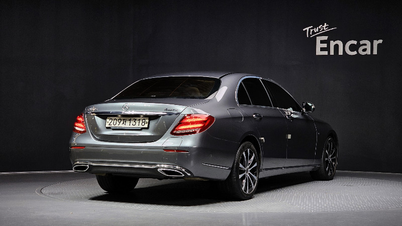 car Mercedes Benz E Class id23009 photo #2
