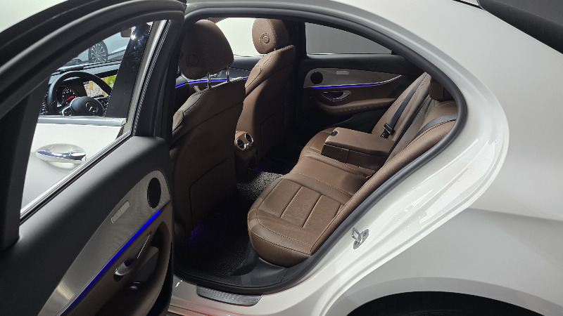 car Mercedes Benz E Class id23015 photo #11