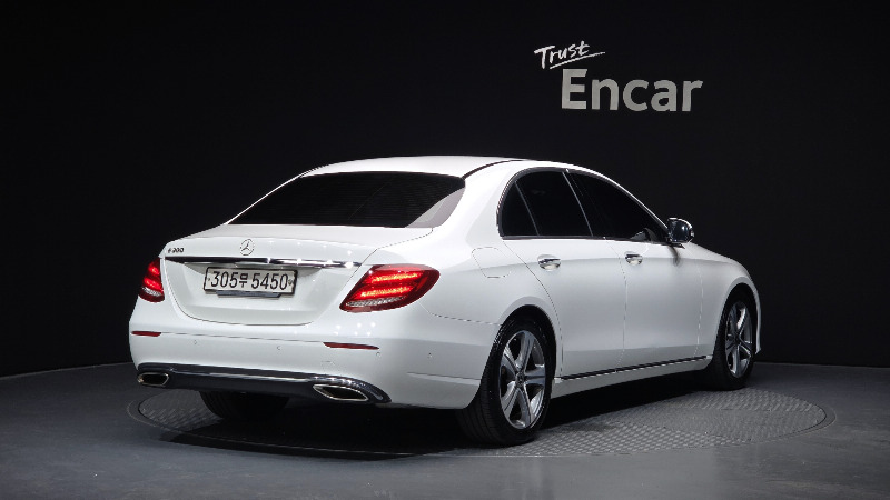 car Mercedes Benz E Class id23015 photo #2