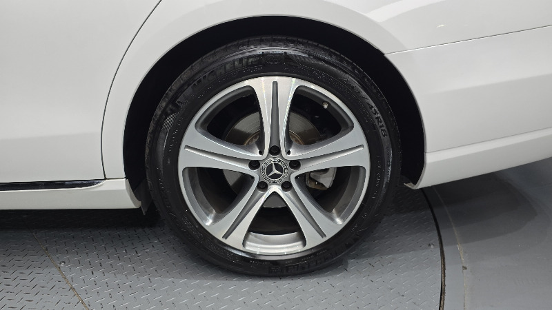 car Mercedes Benz E Class id23015 photo #21
