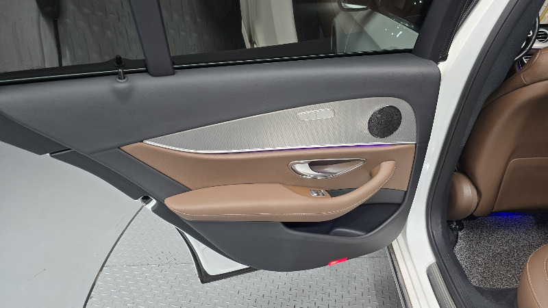 car Mercedes Benz E Class id23015 photo #25