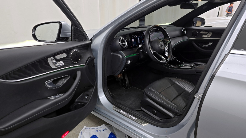 car Mercedes Benz E Class id23026 photo #10