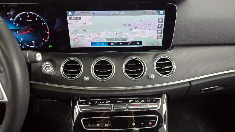 car Mercedes Benz E Class id23026 photo #14