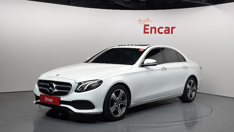 car Mercedes Benz E Class id23042 main photo