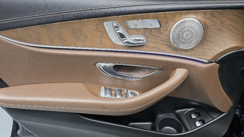 car Mercedes Benz E Class id23074 photo #24