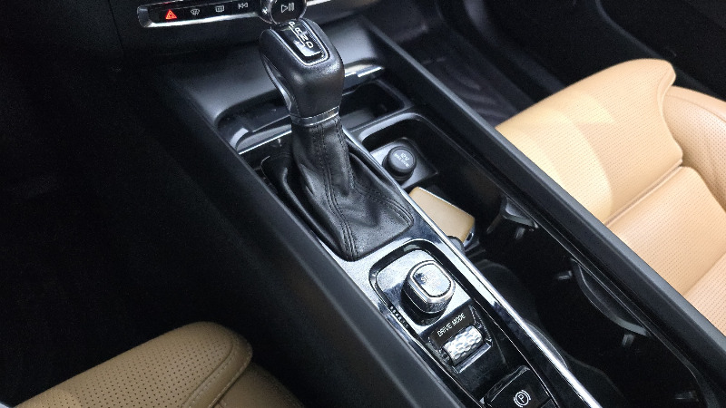 car Volvo XC60 id23163 photo #9
