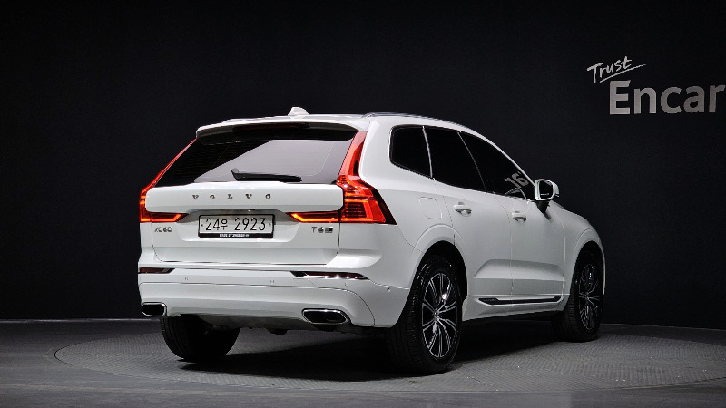 car Volvo XC60 id23197 photo #2