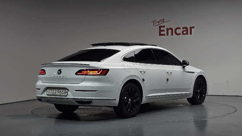 car Volkswagen Arteon id23319 photo #2