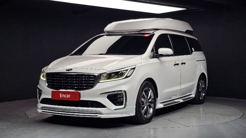 car KIA Carnival id23433 main photo