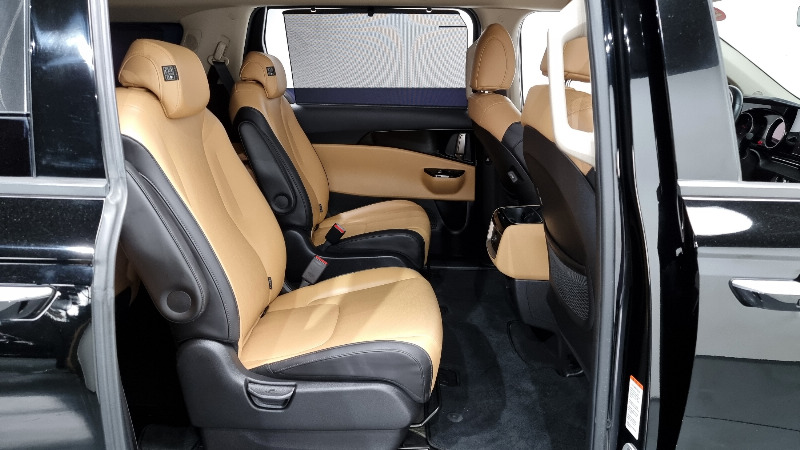 car KIA Carnival id23448 photo #12