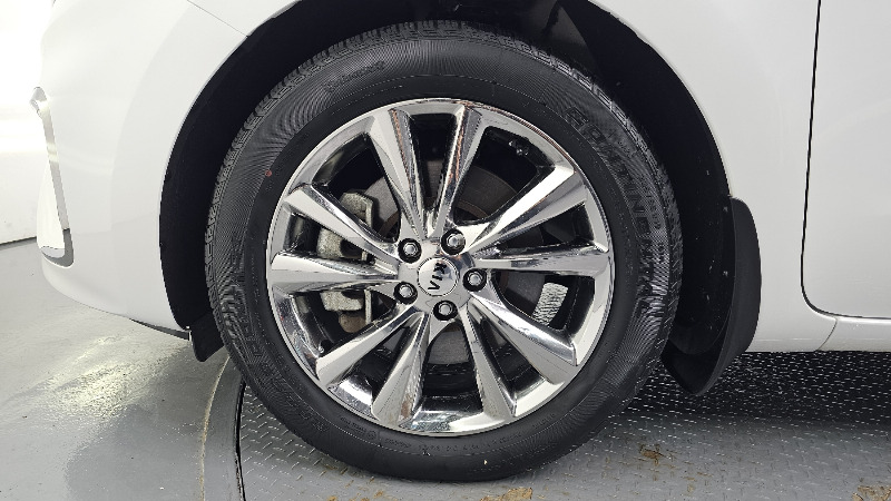 car KIA Carnival id23497 photo #5