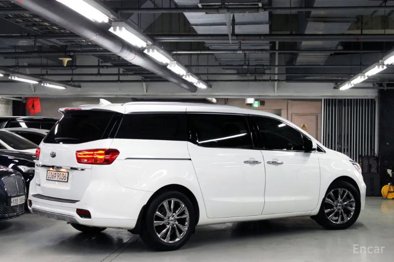 car KIA Carnival id23501 photo #6