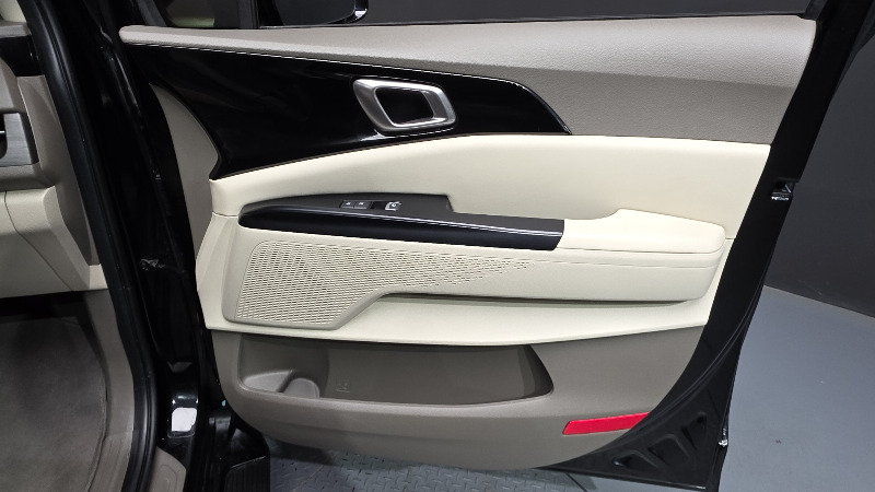 car KIA Carnival id23505 photo #24