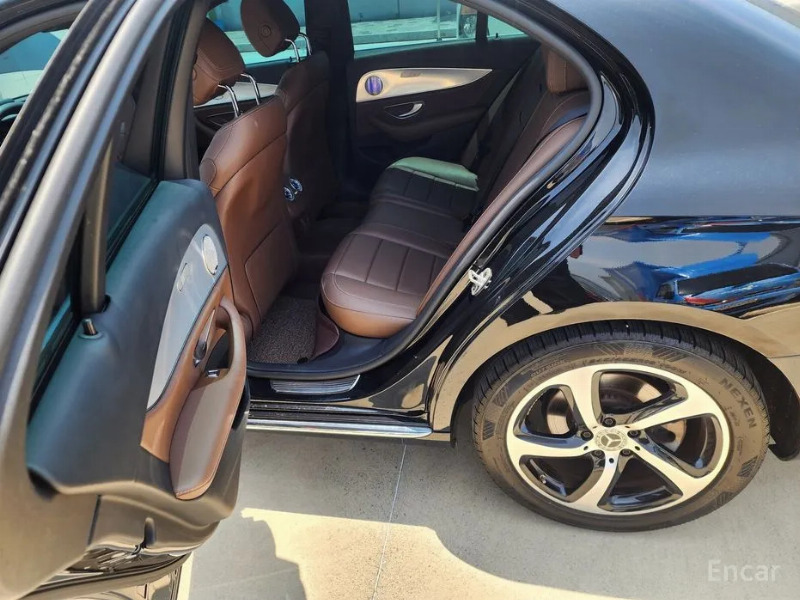 car Mercedes Benz E Class id23626 photo #17