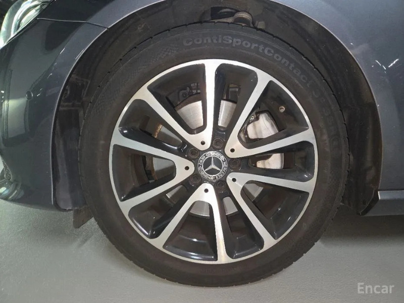 car Mercedes Benz E Class id23643 photo #13