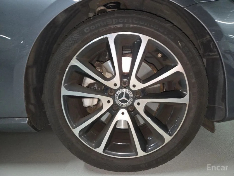 car Mercedes Benz E Class id23643 photo #16