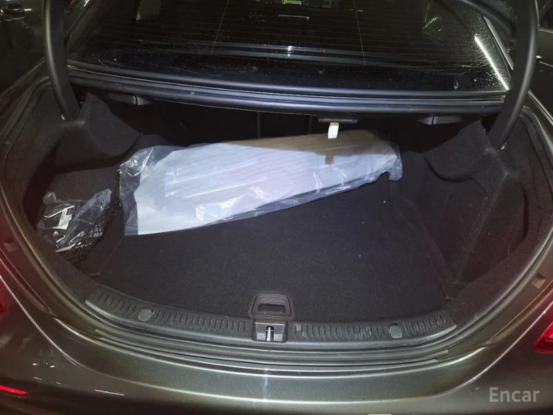 car Mercedes Benz E Class id23643 photo #4