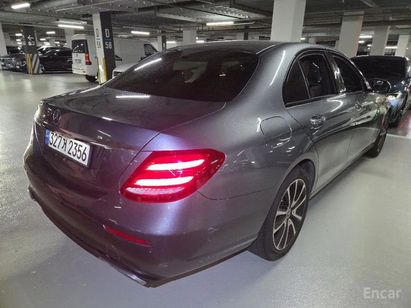 car Mercedes Benz E Class id23643 photo #9
