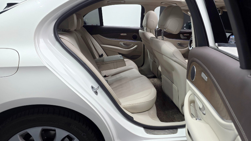 car Mercedes Benz E Class id23670 photo #11
