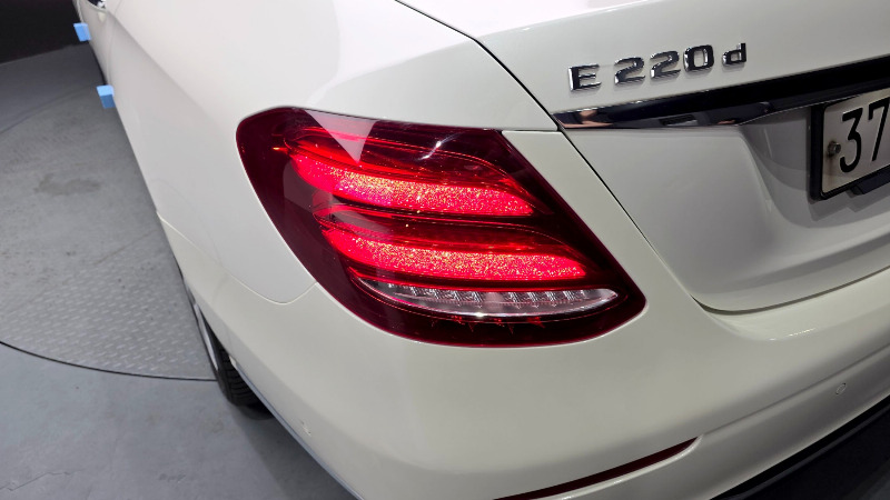 car Mercedes Benz E Class id23670 photo #23