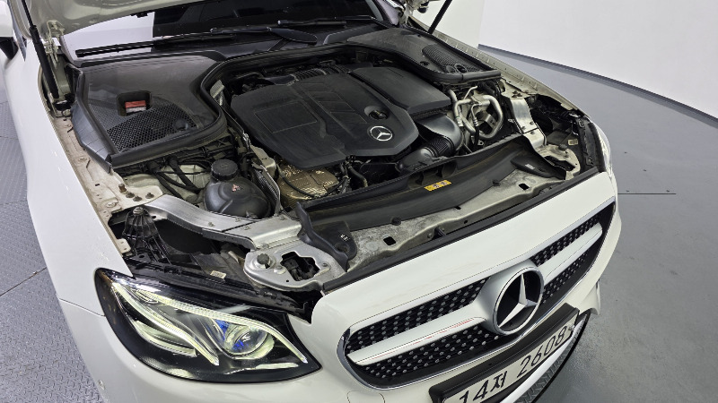 car Mercedes Benz E Class id23672 photo #6