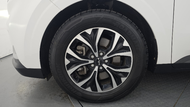 car KIA Carnival id23703 photo #5