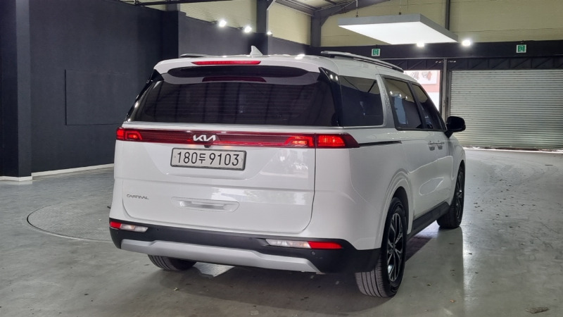 car KIA Carnival id23738 photo #3
