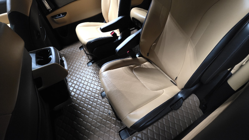 car KIA Carnival id23739 photo #26