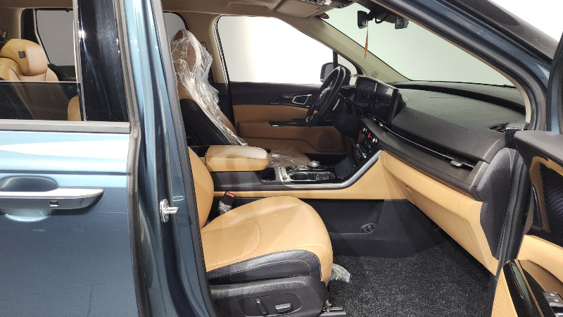 car KIA Carnival id23740 photo #11