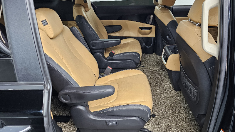 car KIA Carnival id23741 photo #11