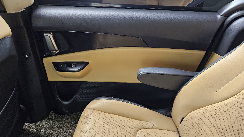 car KIA Carnival id23741 photo #25