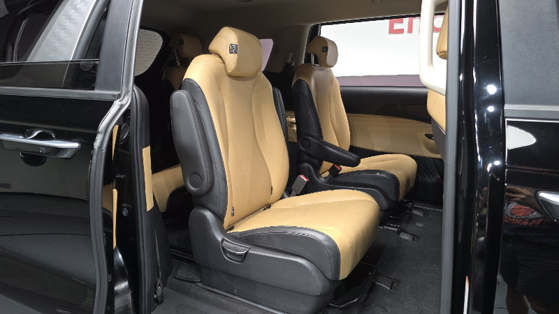 car KIA Carnival id23781 photo #11