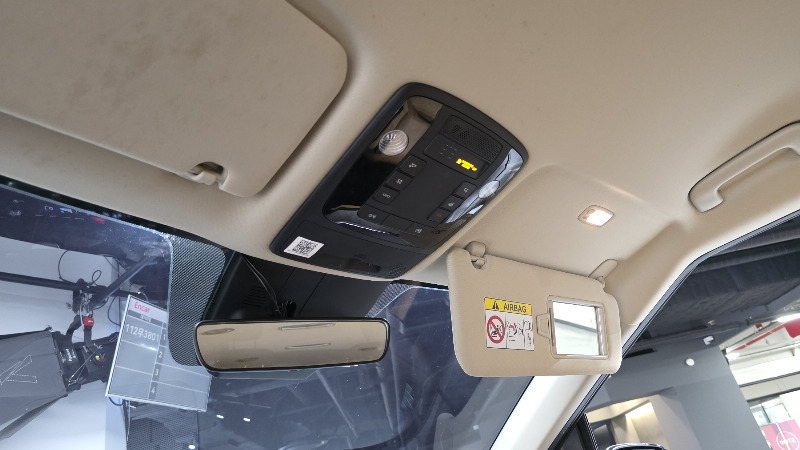 car KIA Carnival id23781 photo #19