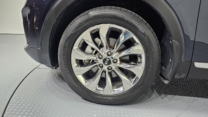 car KIA Sorento id23894 photo #5