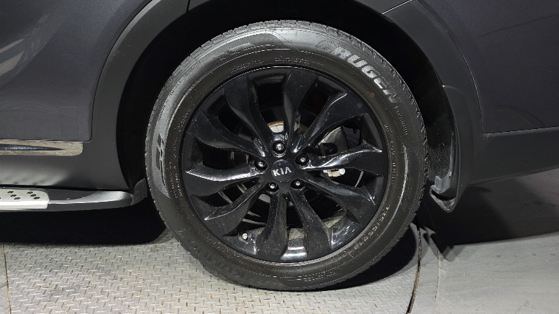 car KIA Sorento id23902 photo #5