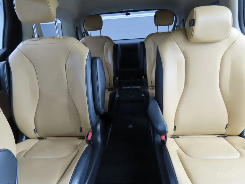 car KIA Carnival id24105 photo #8