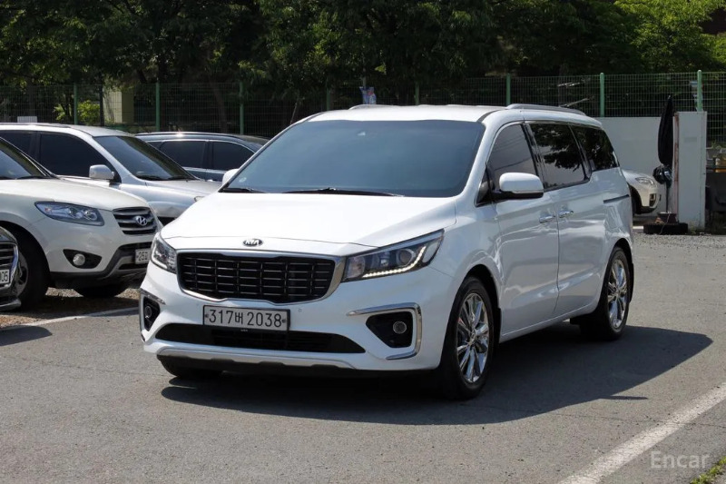 car KIA Carnival id24148 main photo
