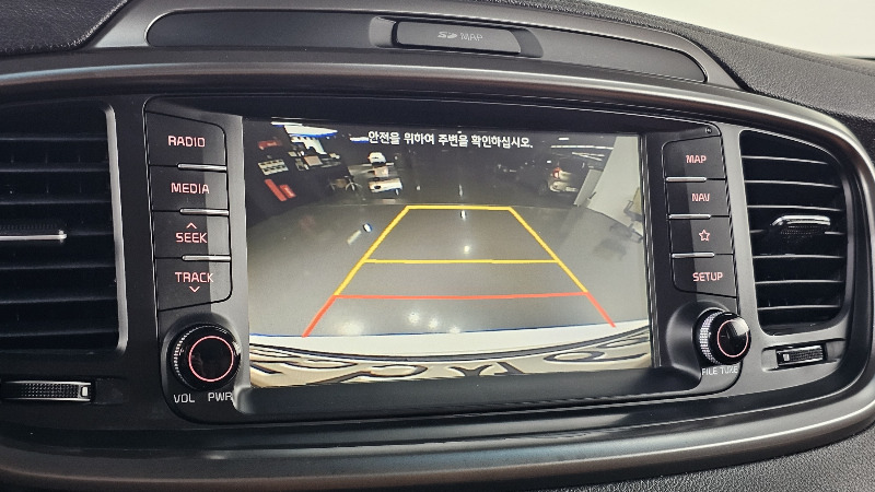 car KIA Sorento id24209 photo #15