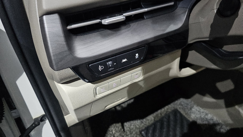 car KIA Carnival id24374 photo #16
