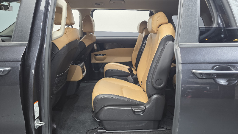 car KIA Carnival id24412 photo #12