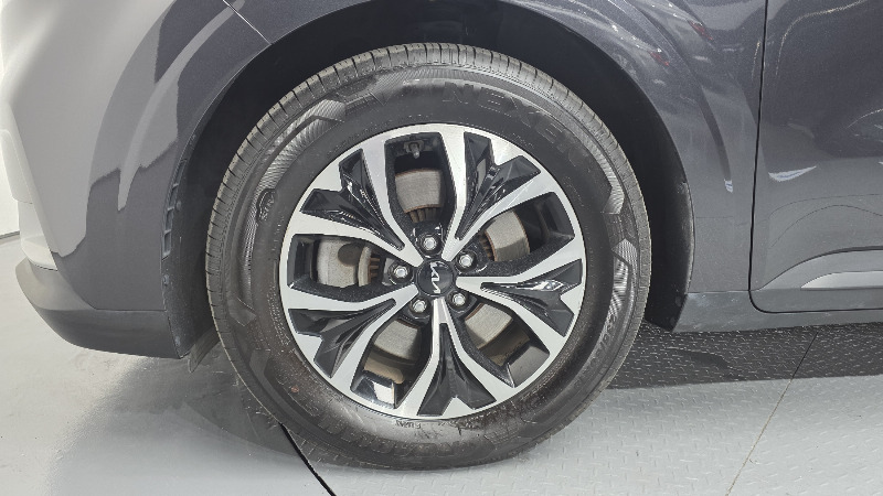 car KIA Carnival id24412 photo #5