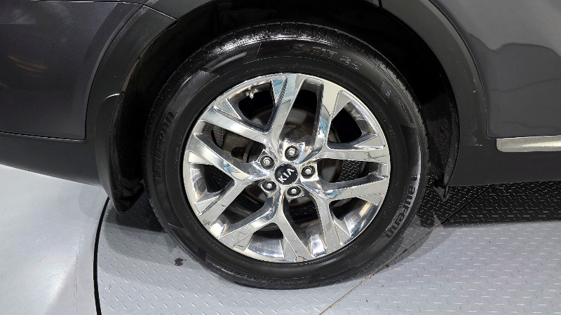 car KIA Sorento id24681 photo #5