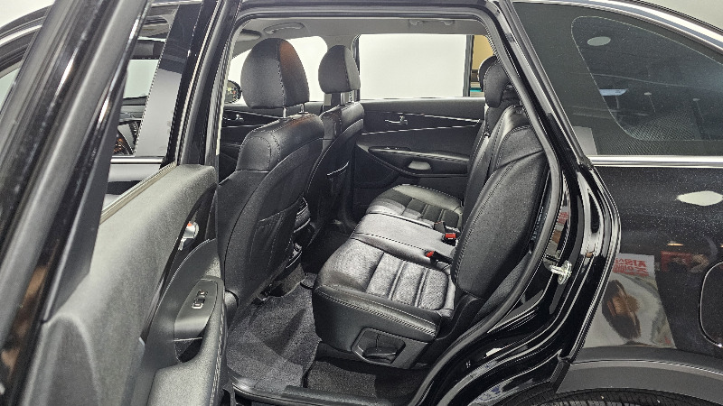 car KIA Sorento id24693 photo #11